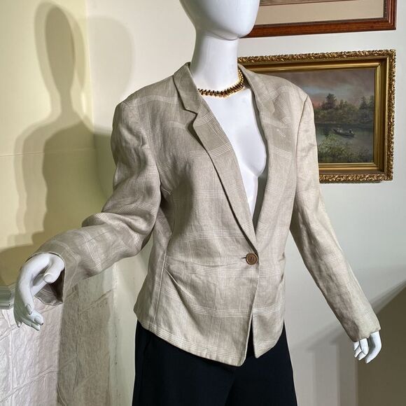 Giorgio Armani Linen Tuxedo Style Jacket - Picture 2 of 16